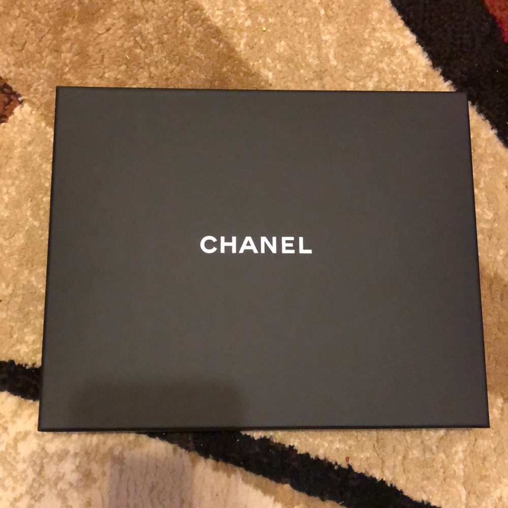 Chanel Box